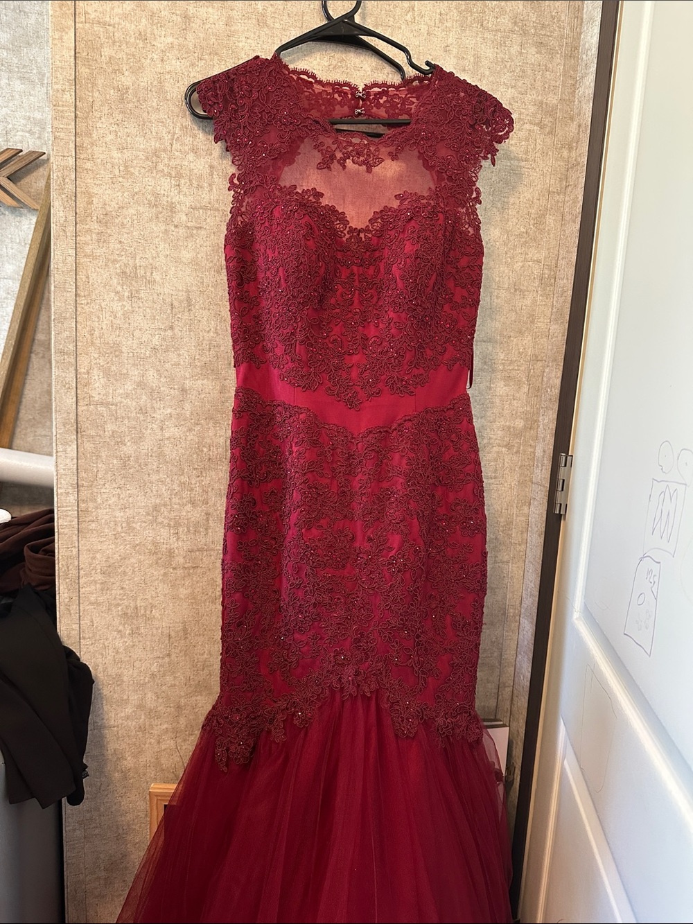 Burgundy Lace Appliqué Mermaid Prom Dress